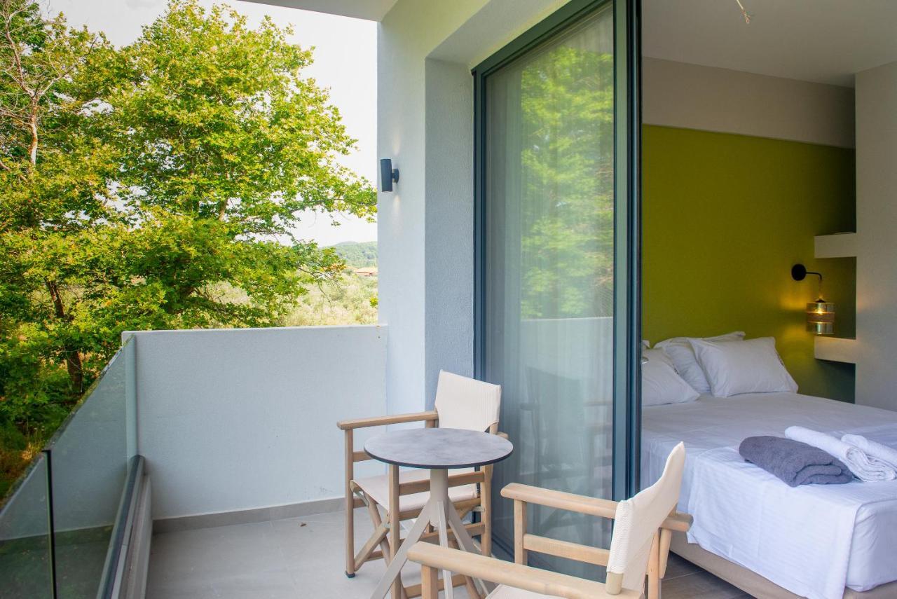 Domus Hospitality Aparthotel Vourvourou Exterior photo