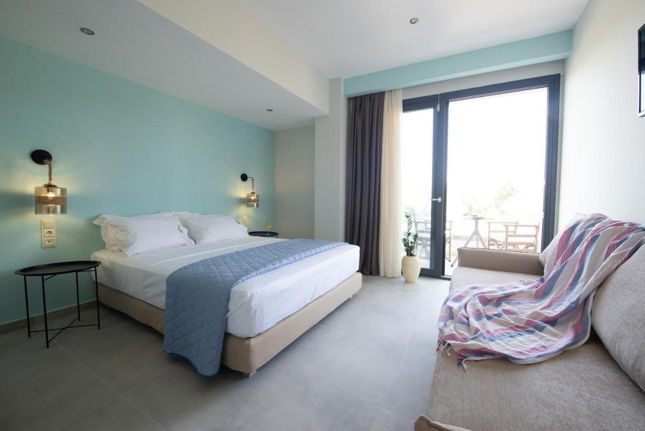 Domus Hospitality Aparthotel Vourvourou Exterior photo